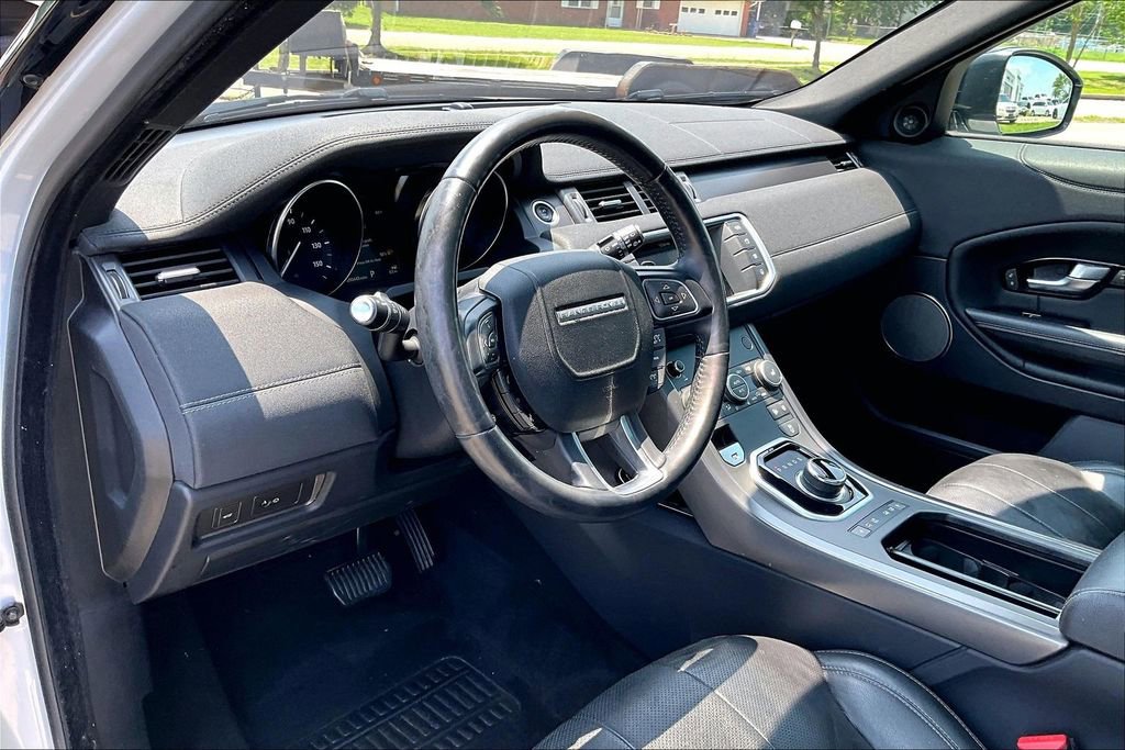 Used 2018 Land Rover Range Rover Evoque SE Premium AWD/4WD image 9
