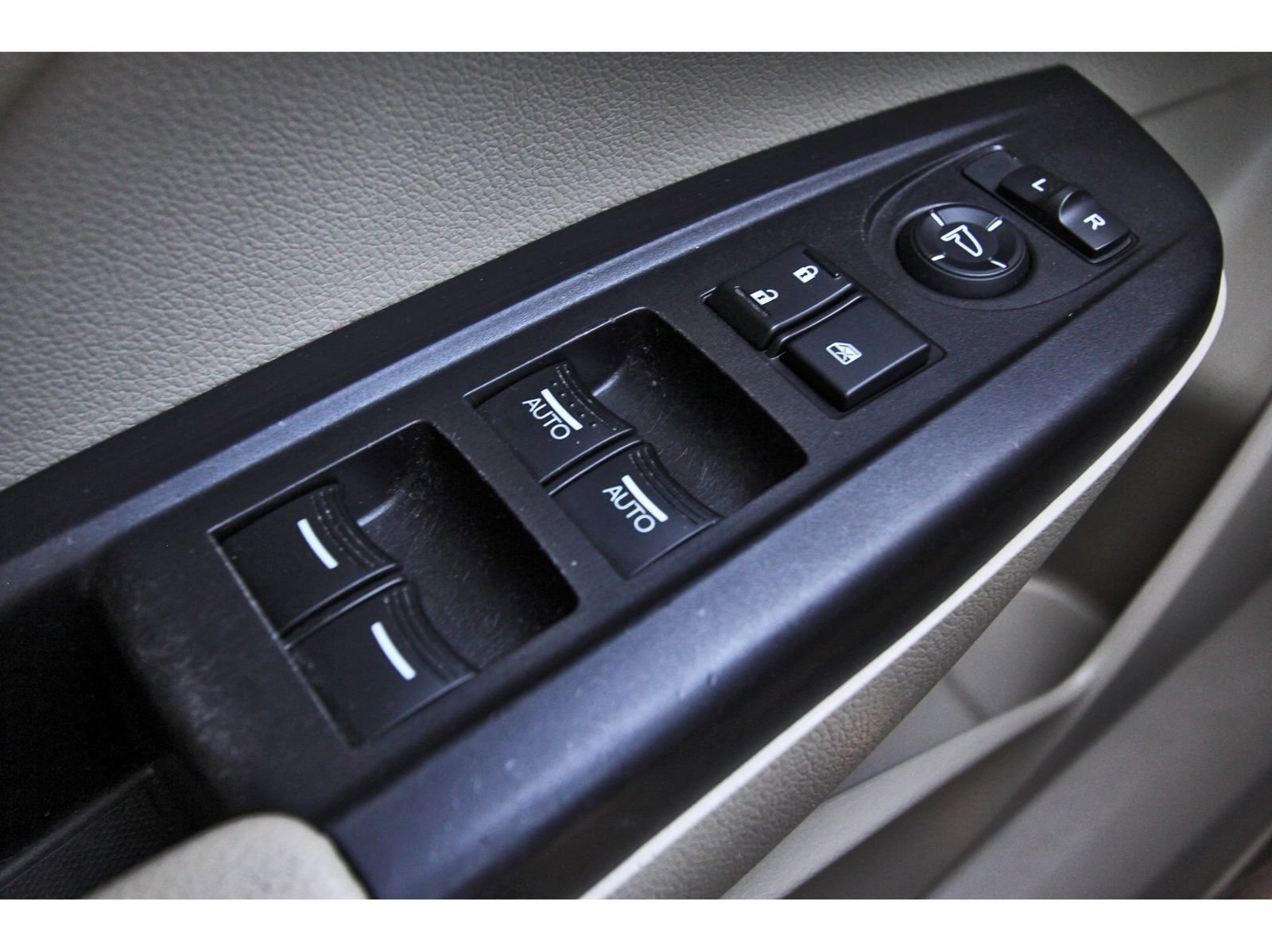 Used 2016 Acura RDX FWD w/ Technology Package image 22