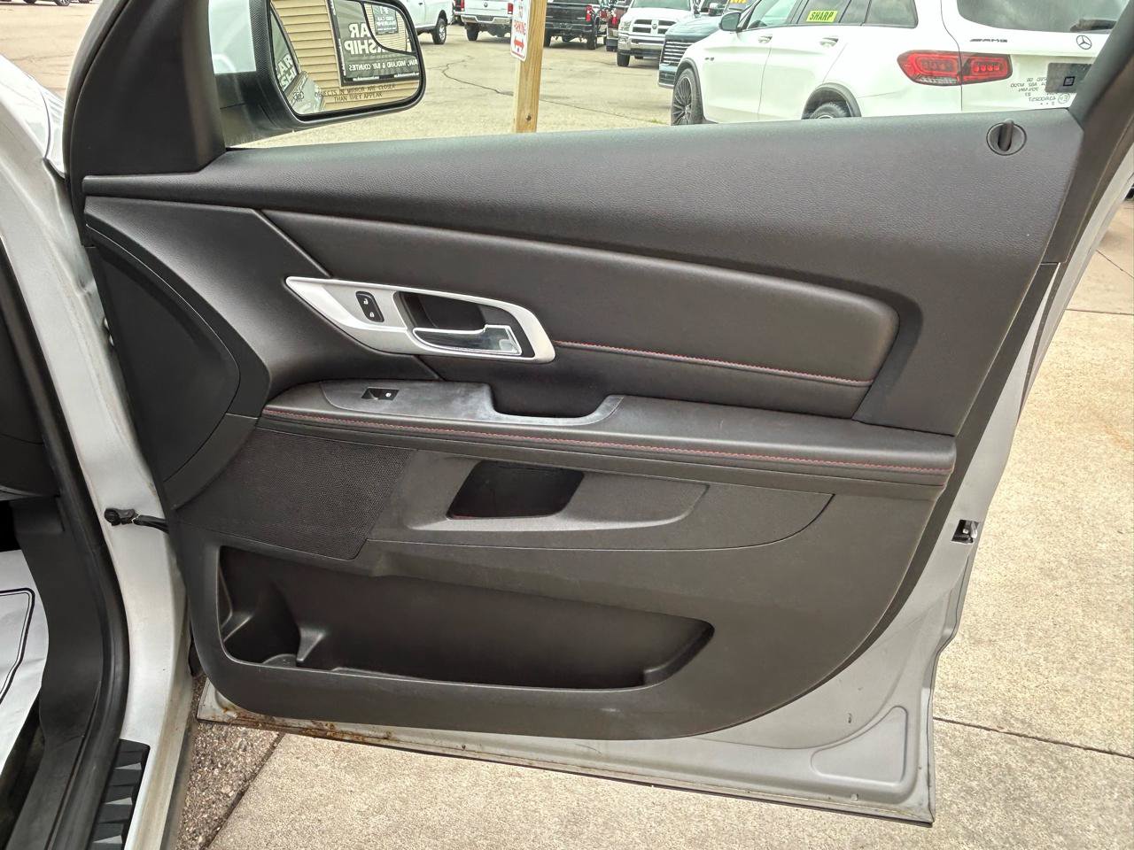 Used 2013 GMC Terrain SLE FWD image 16
