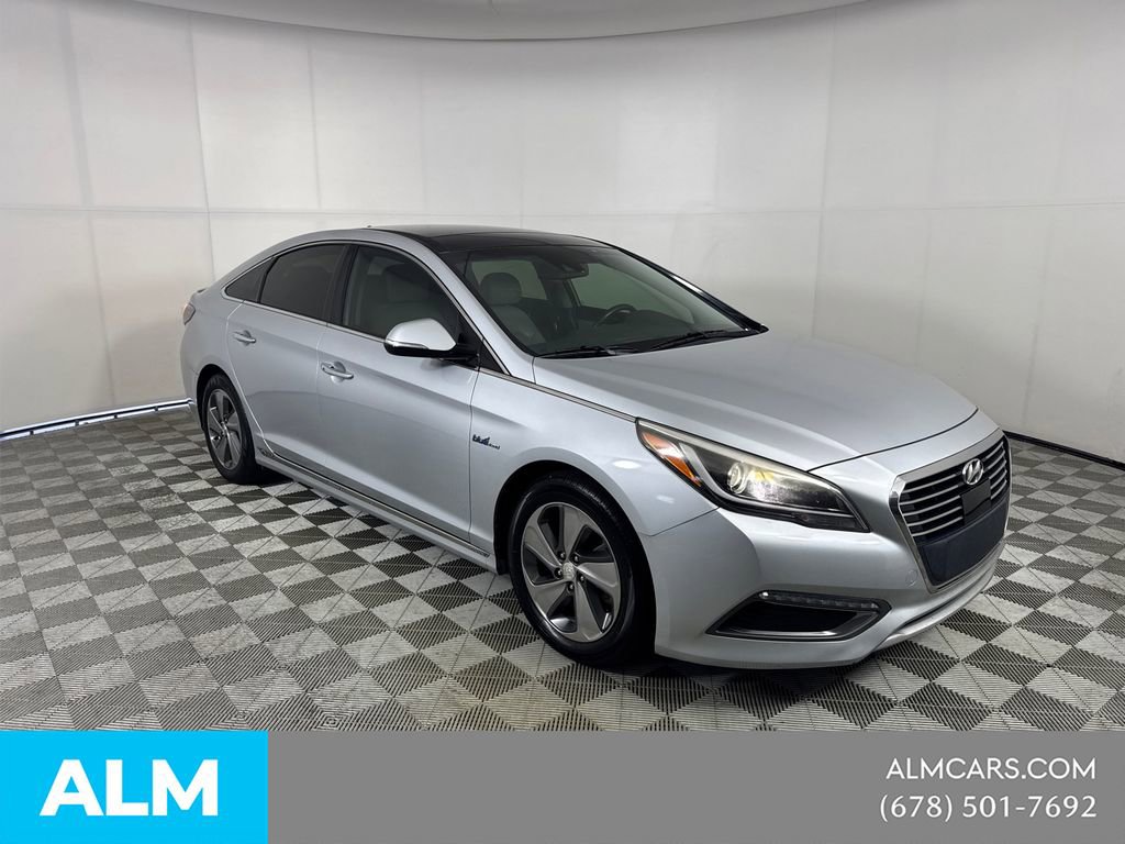 Used 2017 Hyundai Sonata Limited w/ Ultimate Package 02 image 4