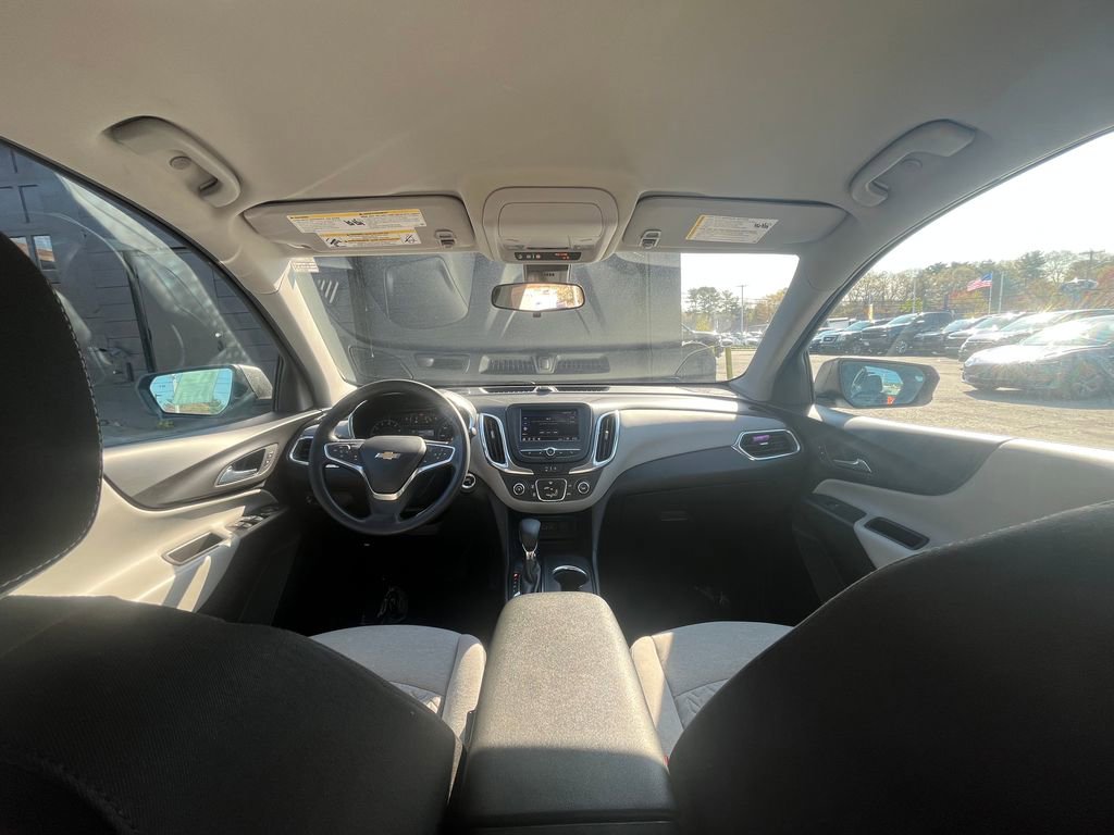 Used 2022 Chevrolet Equinox LS AWD/4WD image 17