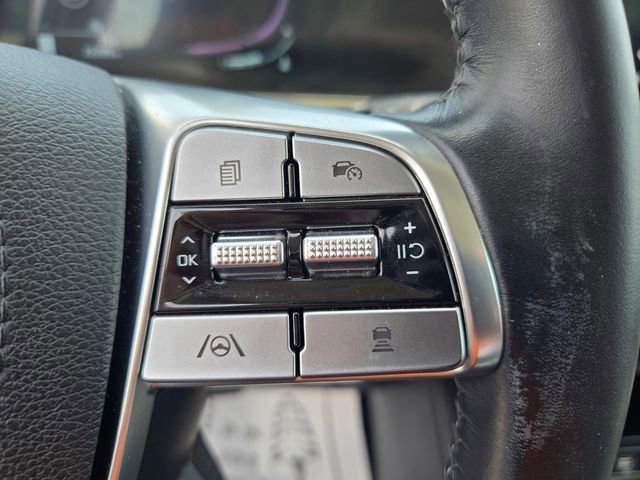 Used 2025 Kia Telluride LX FWD image 16