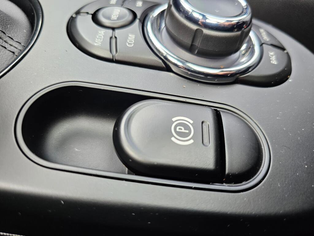 Used 2023 MINI Cooper SE image 47