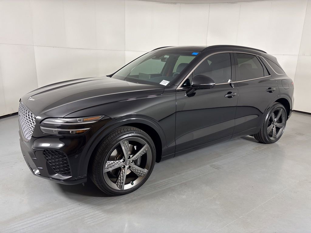Used 2025 Genesis GV70 3.5T Sport w/ Sport Advanced Package AWD/4WD image 5