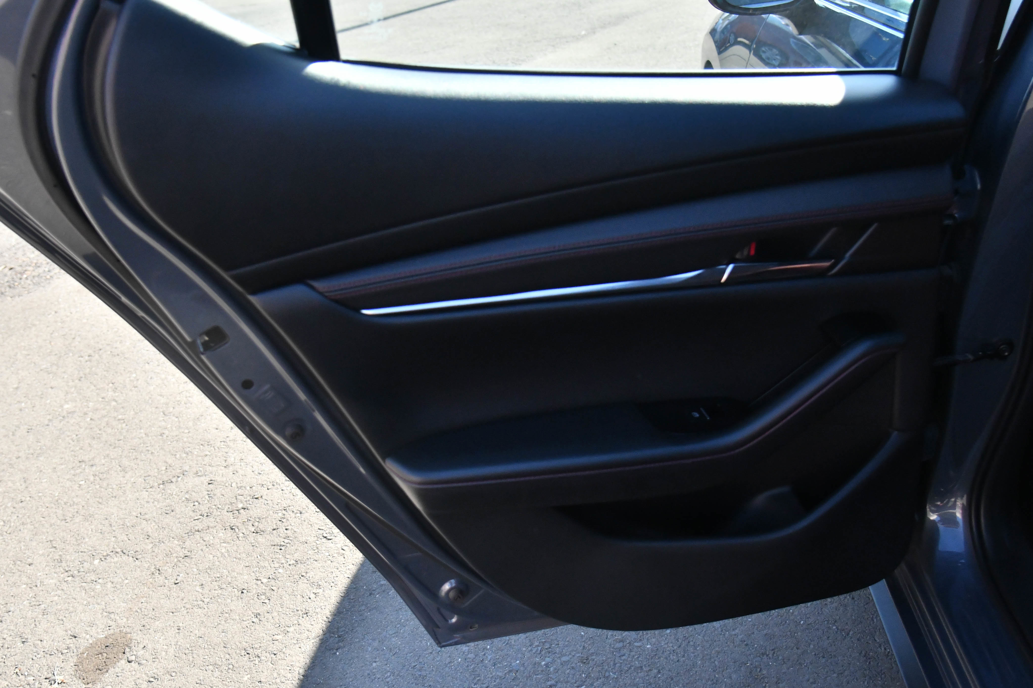 Used 2024 MAZDA MAZDA3 s image 35