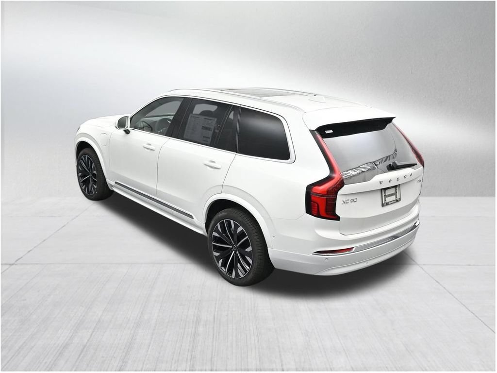 New 2026 Volvo XC90 T8 Plus w/ Protection Package Premier AWD/4WD image 15