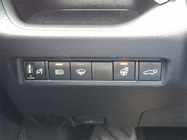 Used 2019 Toyota RAV4 XLE Premium image 26