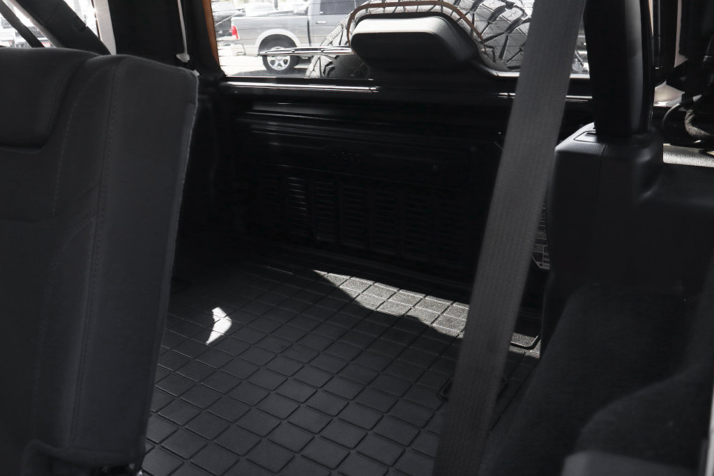 Used 2023 Jeep Wrangler Unlimited Sport AWD/4WD image 47