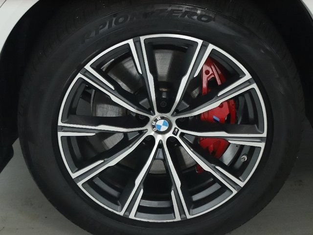 Used 2024 BMW X5 xDrive40i w/ M Sport Package AWD/4WD image 39
