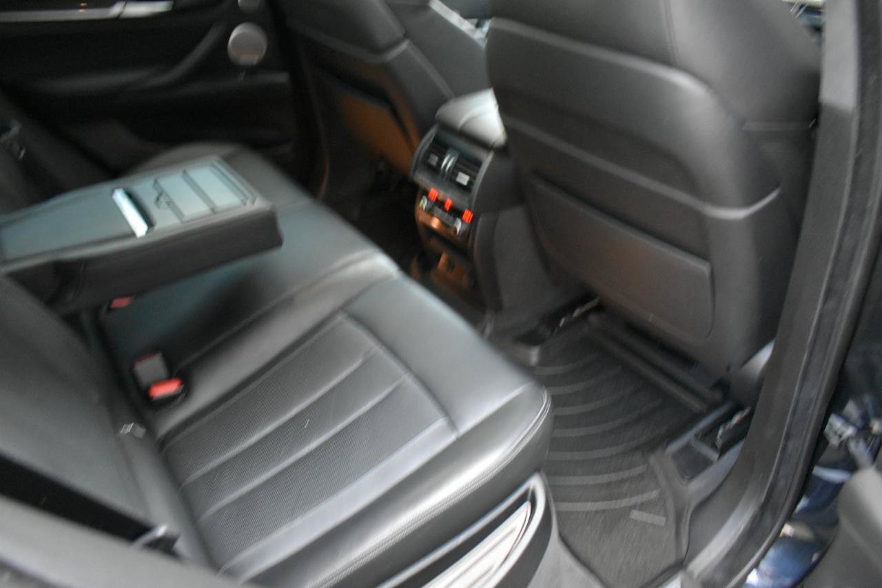 Used 2017 BMW X6 M AWD/4WD image 30