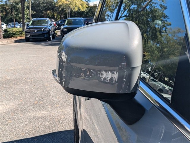 New 2025 Volvo XC90 B6 Plus w/ Protection Package Premier image 11