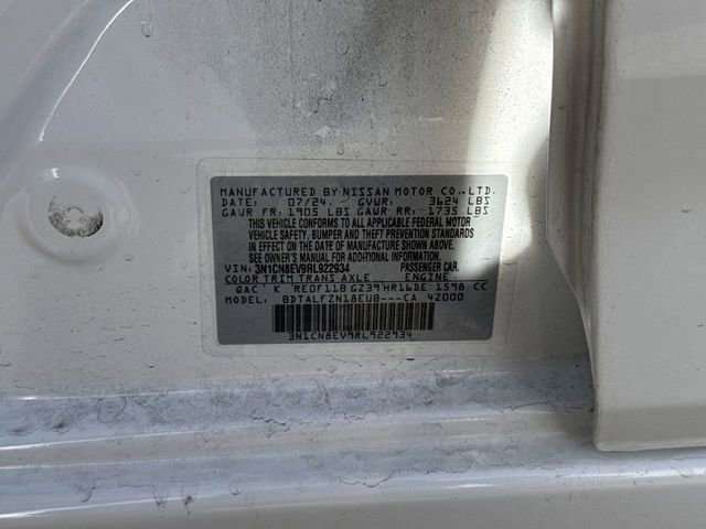 Used 2024 Nissan Versa SV w/ Trunk Package image 30