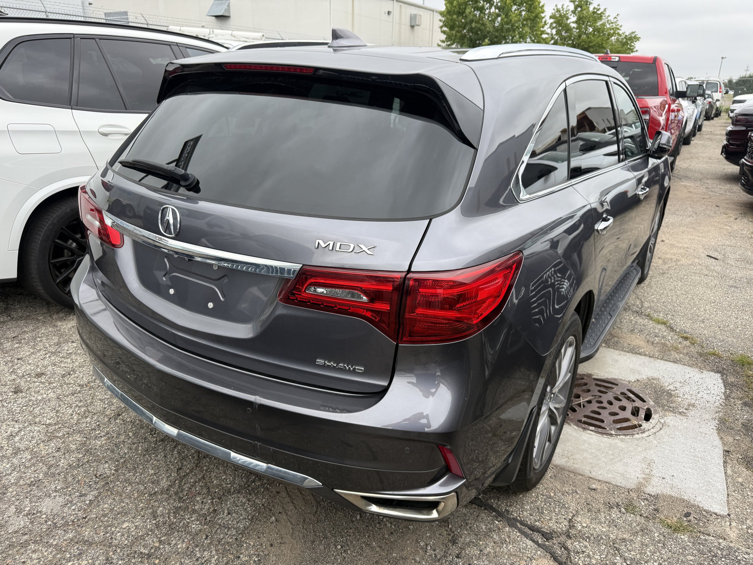 Used 2018 Acura MDX w/ Advance Package AWD/4WD image 4