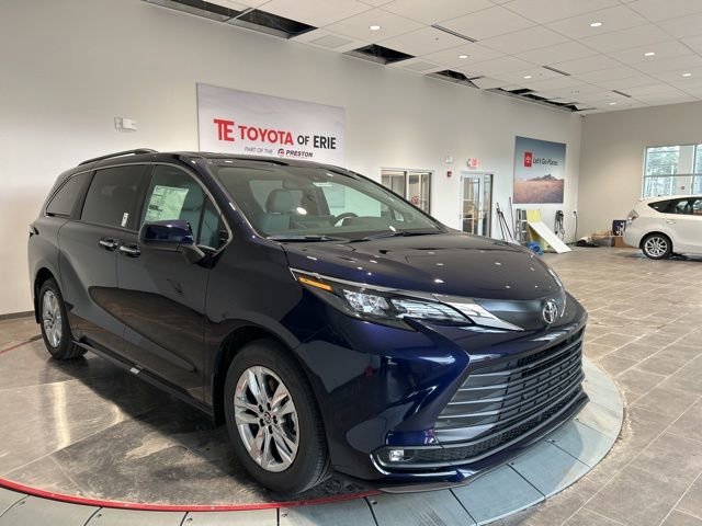 New 2026 Toyota Sienna XLE