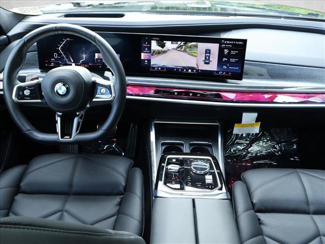 Certified 2025 BMW 740i xDrive AWD/4WD image 22