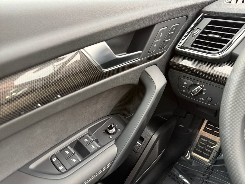 Used 2024 Audi SQ5 Premium Plus AWD/4WD image 29