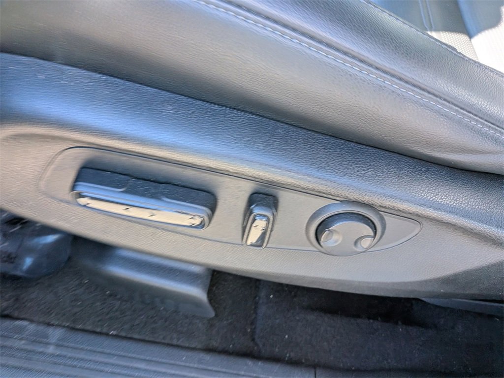 Used 2025 Honda CR-V EX-L image 14