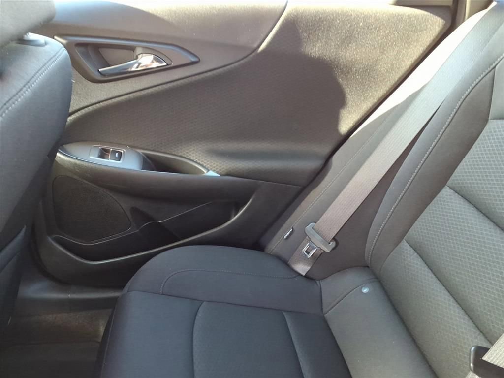 Used 2024 Chevrolet Malibu LT image 31
