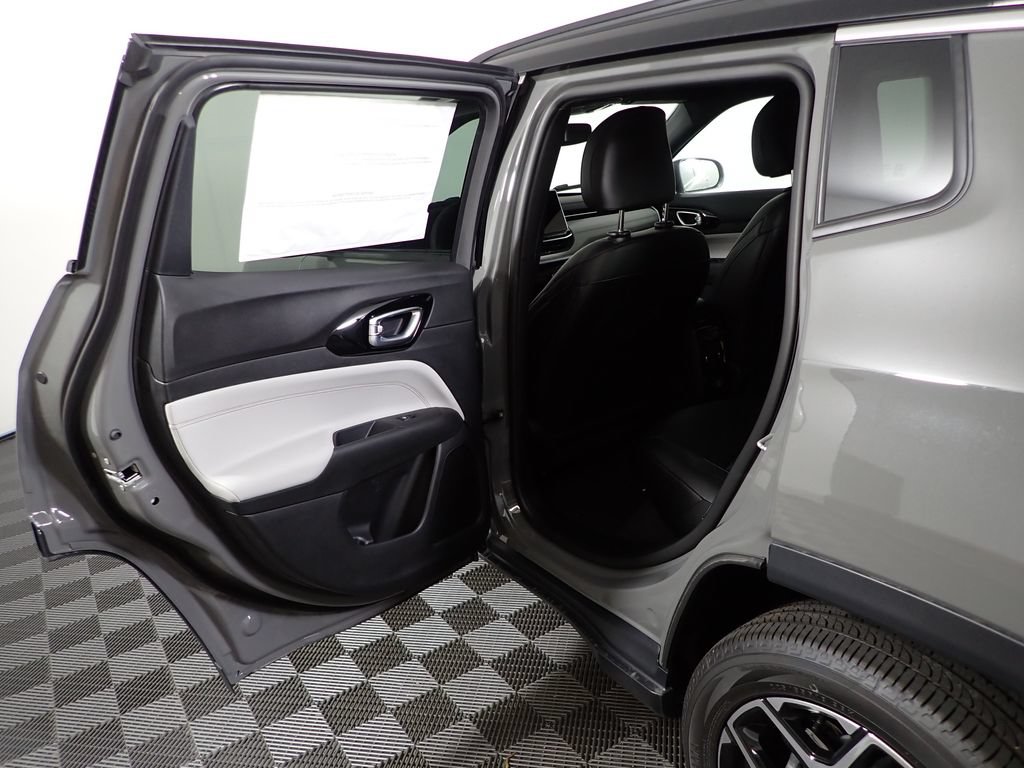 New 2026 Jeep Compass Limited AWD/4WD image 31