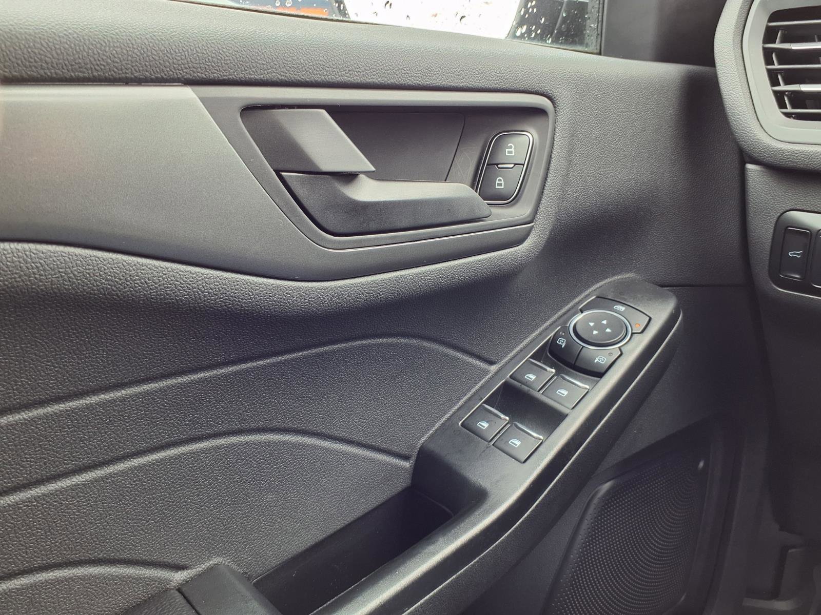 Used 2023 Ford Escape Active image 19