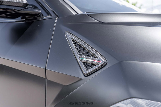 Used 2021 Lamborghini Urus AWD/4WD image 54