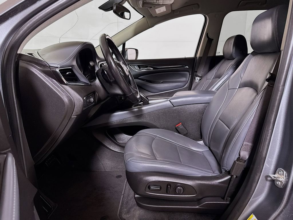 Used 2019 Buick Enclave Essence FWD image 18