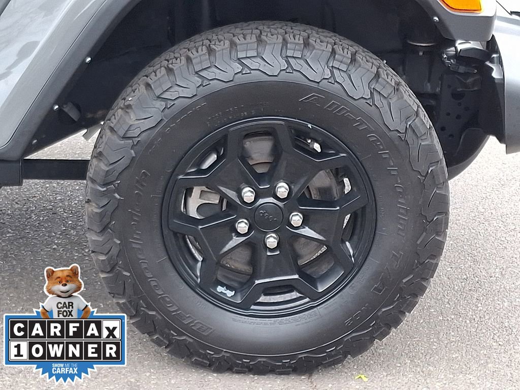 Used 2022 Jeep Gladiator Willys AWD/4WD image 8