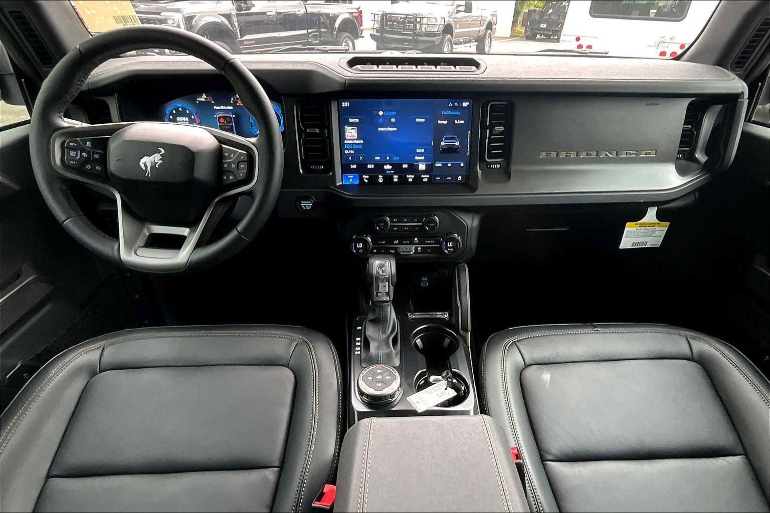 New 2025 Ford Bronco Badlands AWD/4WD image 5