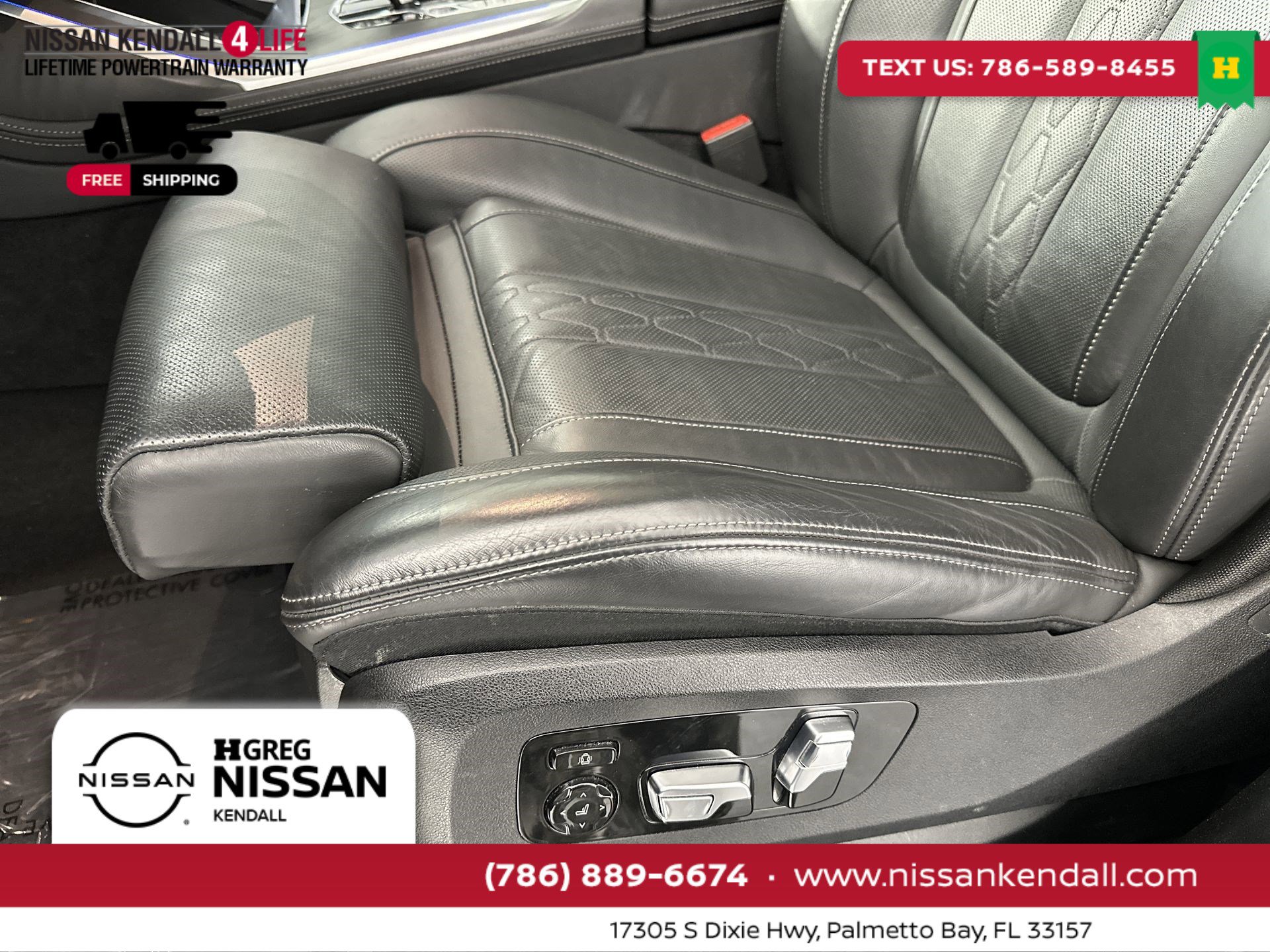 Used 2021 BMW X7 M50i image 16