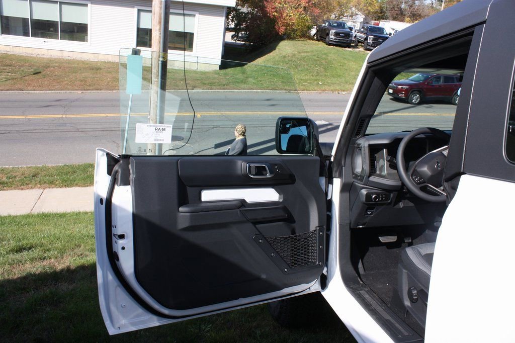 New 2025 Ford Bronco 2-Door w/ Sasquatch Package image 9
