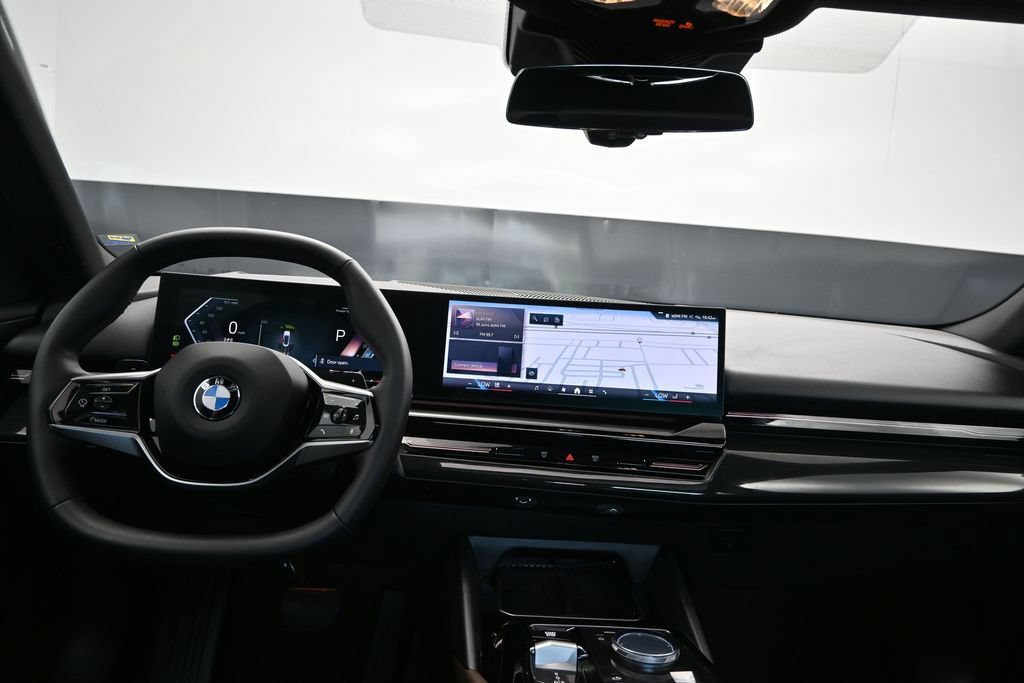 Certified 2026 BMW 530i RWD image 19