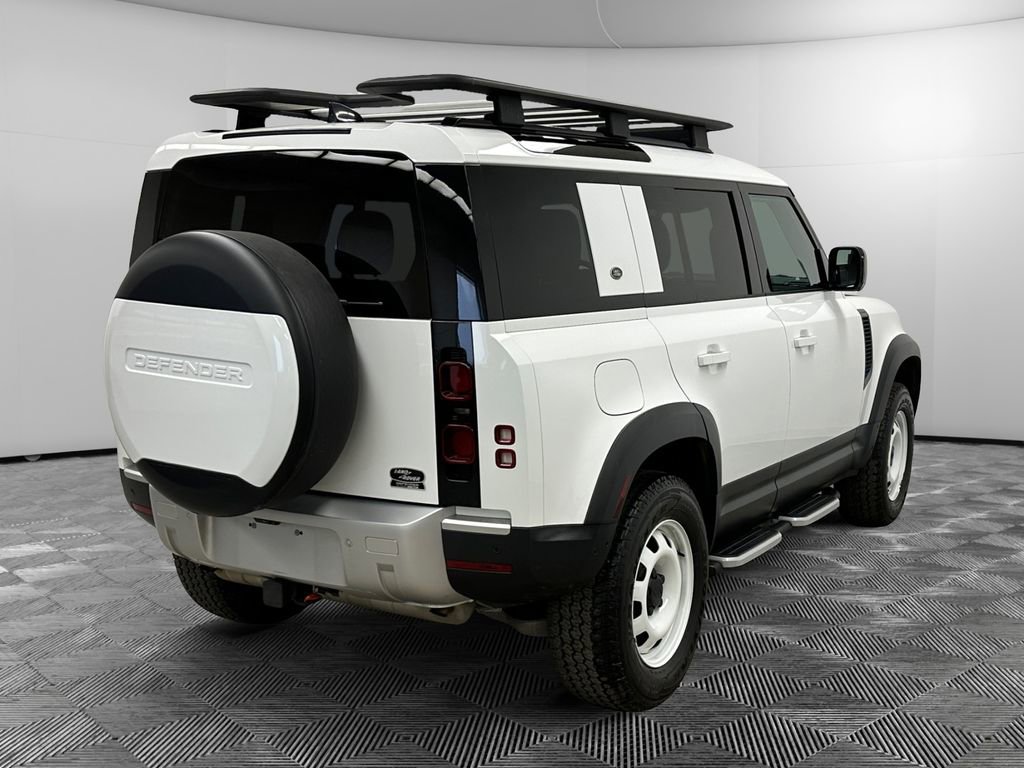 Used 2023 Land Rover Defender 110 S image 5