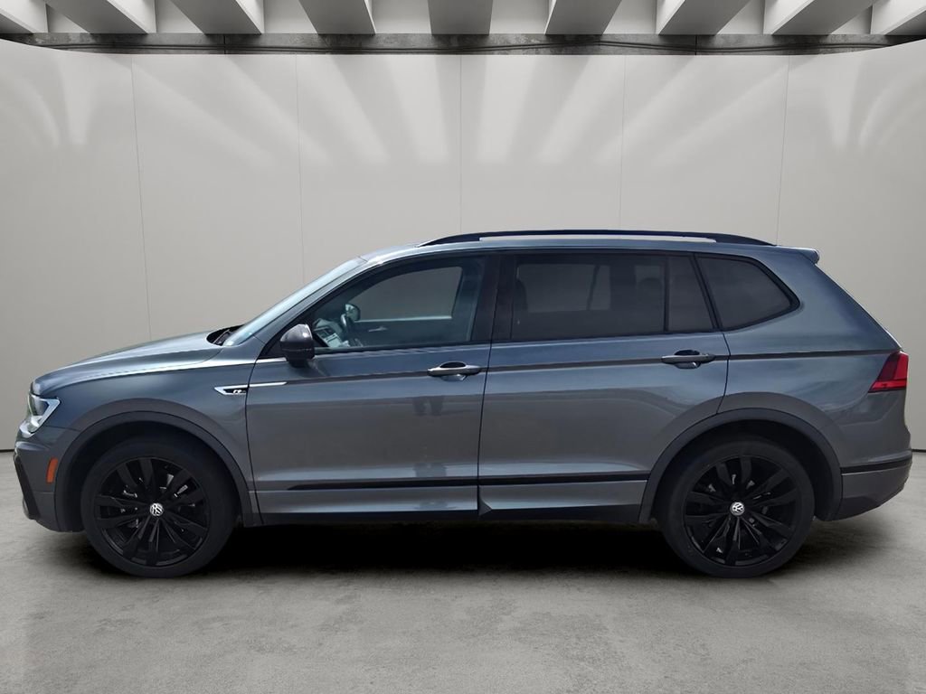 Used 2021 Volkswagen Tiguan SE R-Line AWD/4WD image 2