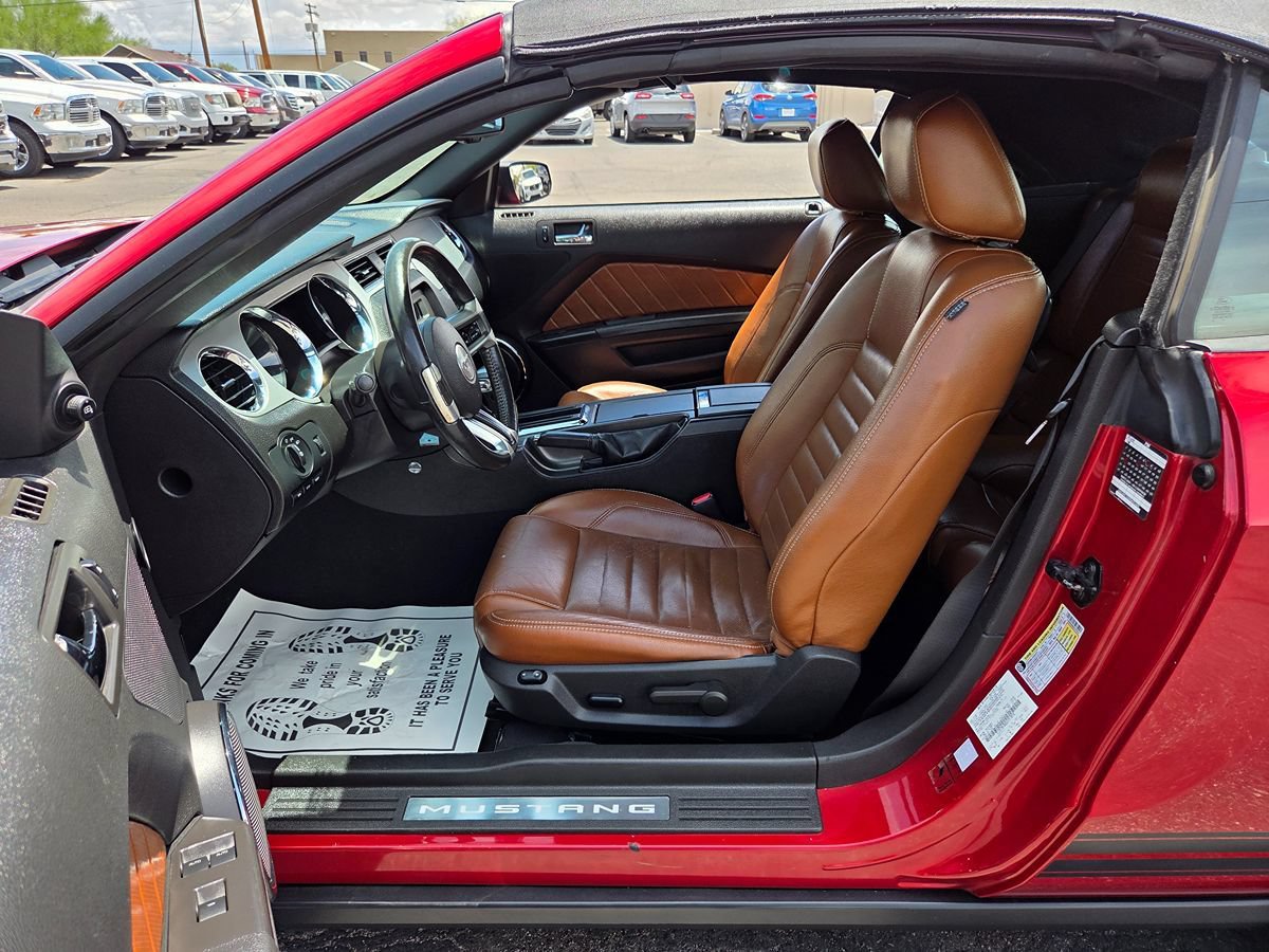 Used 2010 Ford Mustang Premium RWD image 22