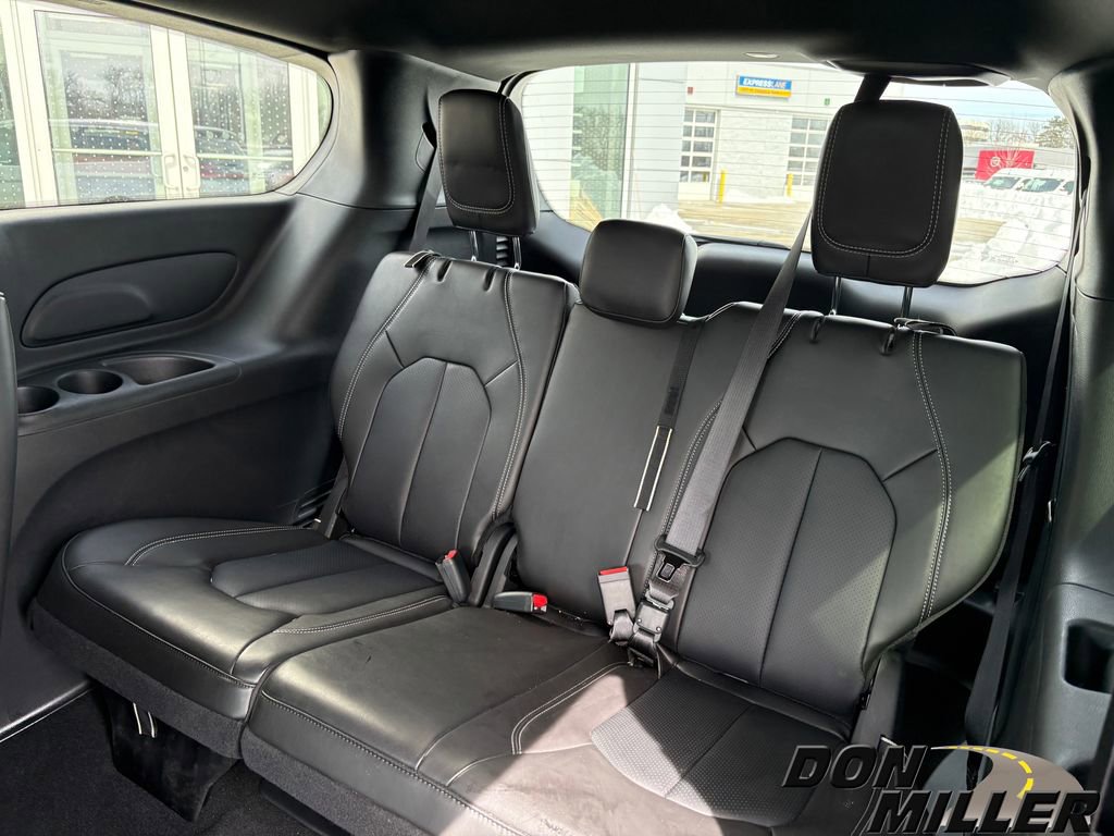 New 2026 Chrysler Pacifica Select image 31