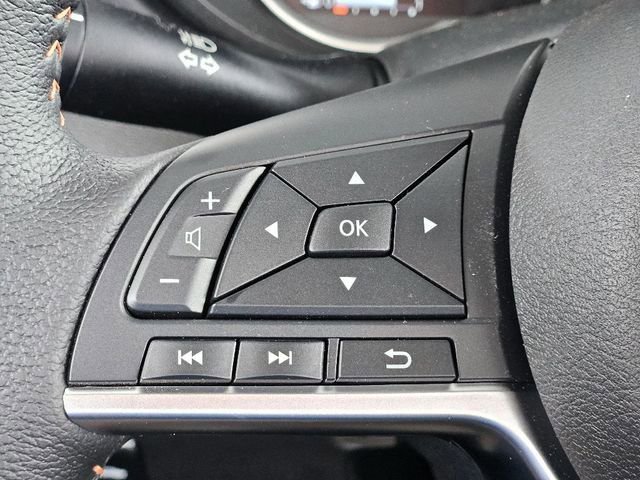 New 2025 Nissan Versa SR w/ Trunk Package image 13