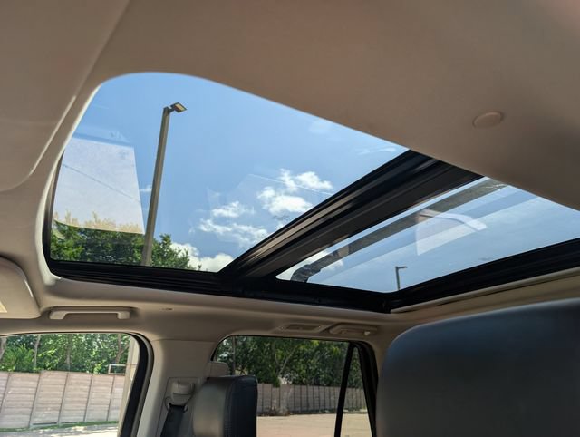 Used 2019 Ford Expedition Platinum RWD image 25