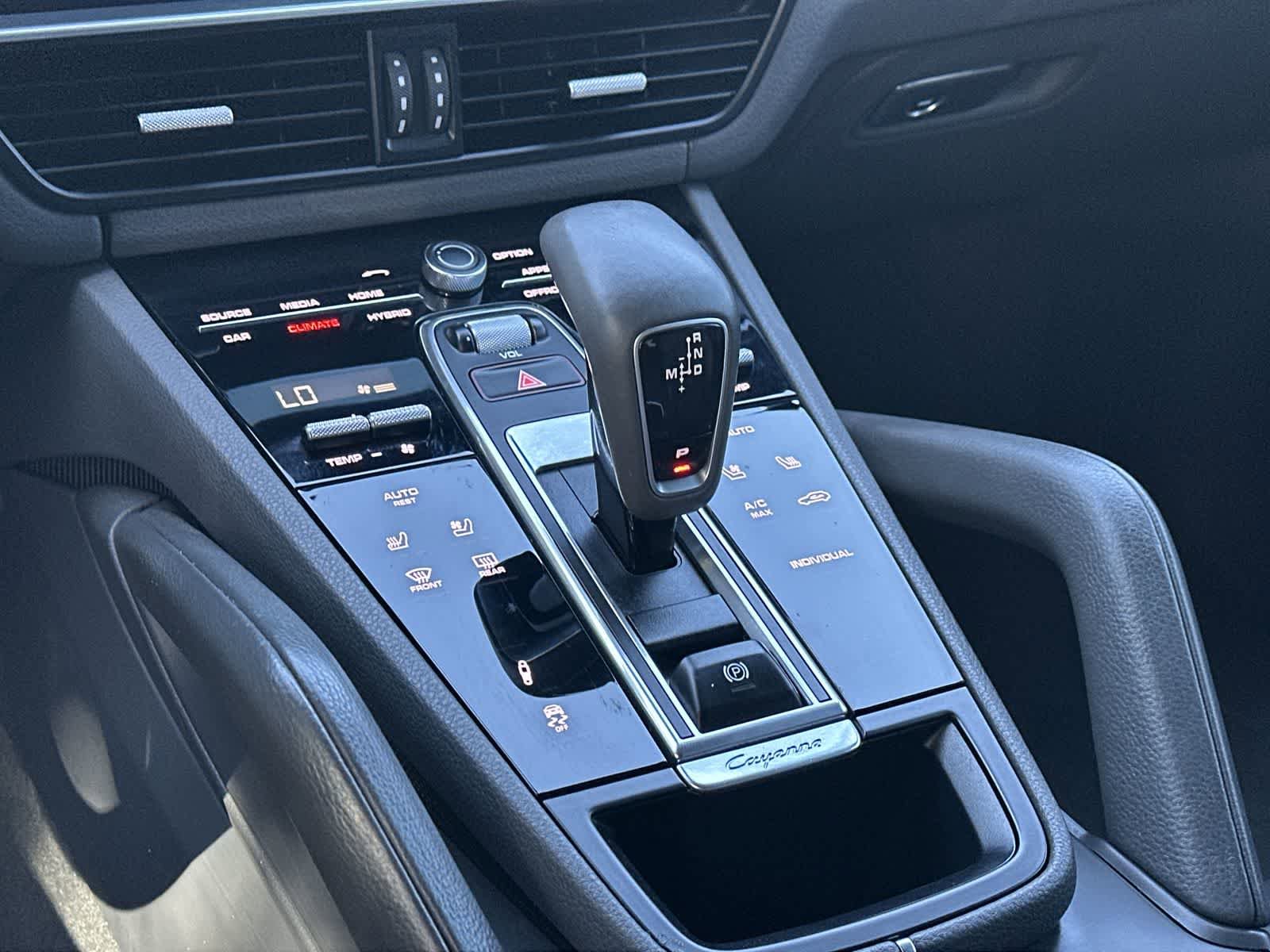 Used 2019 Porsche Cayenne E-Hybrid AWD/4WD image 21