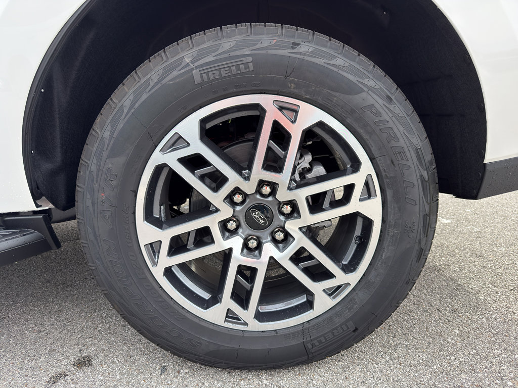 New 2025 Ford Expedition Active image 21