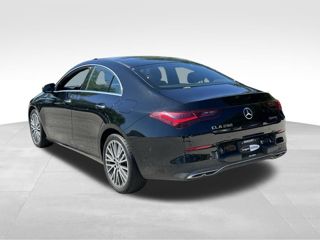 Used 2025 Mercedes-Benz CLA 250 4MATIC image 9