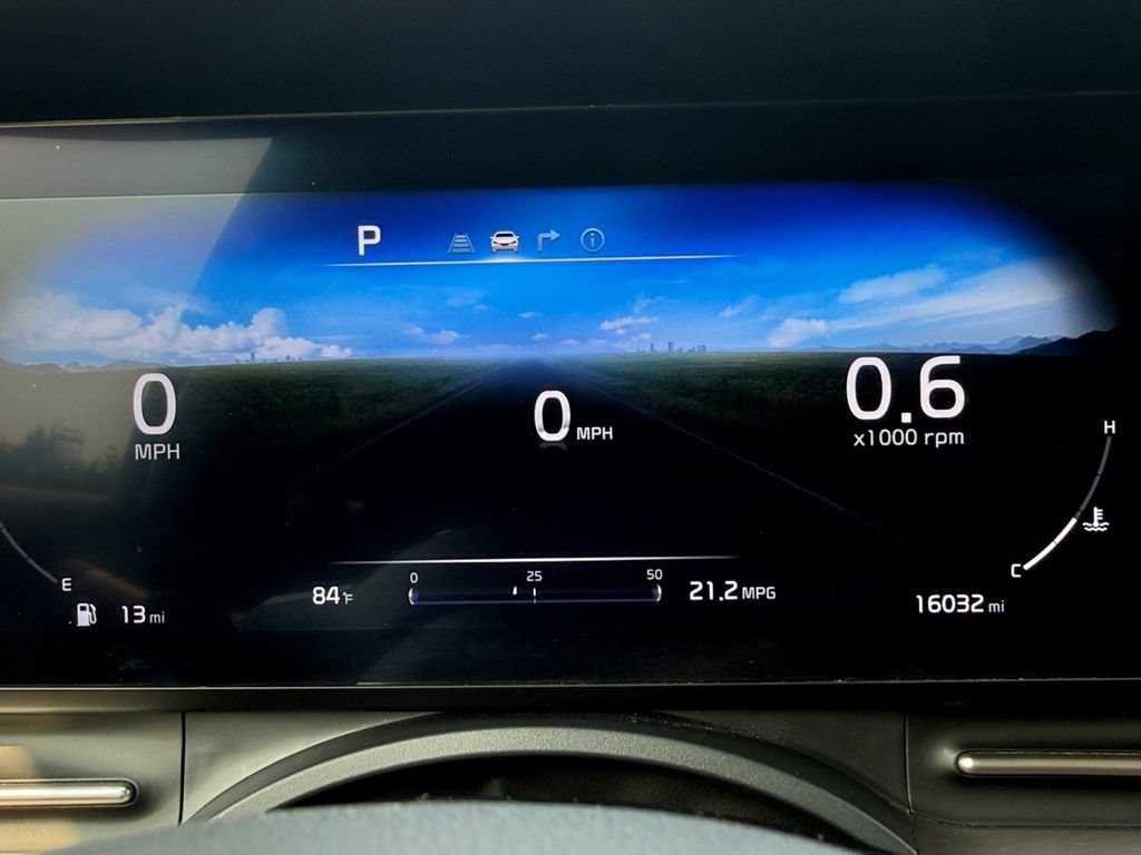 Used 2024 Kia Carnival SX FWD image 13