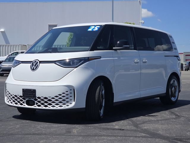 Used 2025 Volkswagen ID. Buzz Pro S RWD image 19