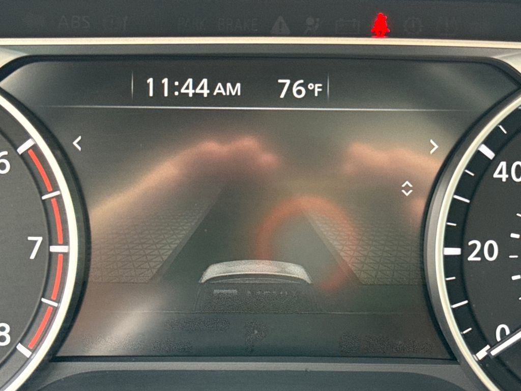 Used 2023 Nissan Rogue SV w/ SV Premium B Package image 16