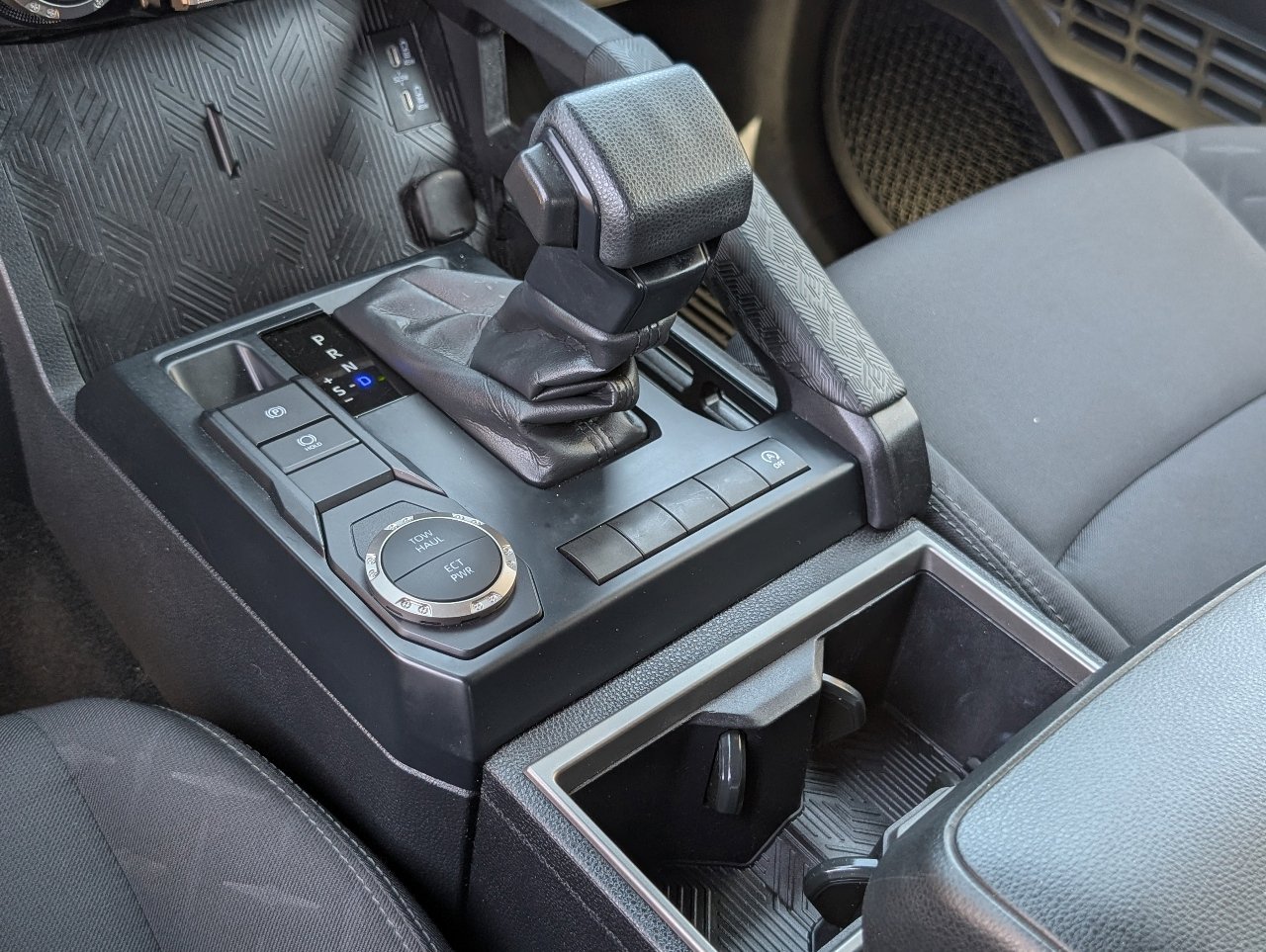 Used 2025 Toyota Tacoma SR5 image 16