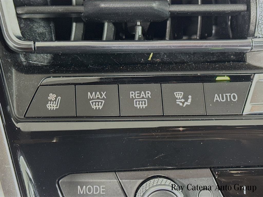 Used 2023 BMW M850i xDrive Convertible image 21