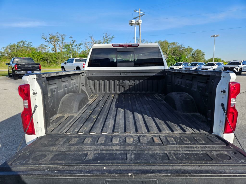 Used 2021 Chevrolet Silverado 2500 LTZ w/ LTZ Premium Package AWD/4WD image 9
