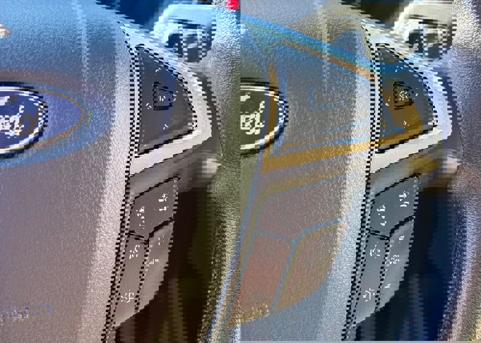 Certified 2024 Ford Edge SEL w/ Convenience Package image 32