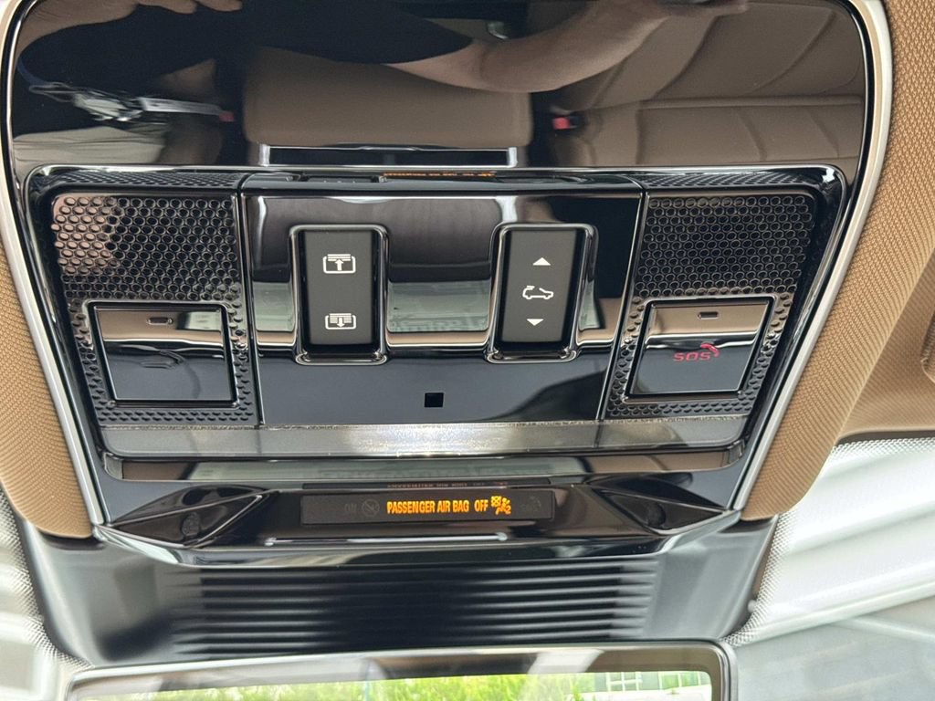 New 2026 Land Rover Range Rover SE AWD/4WD image 25