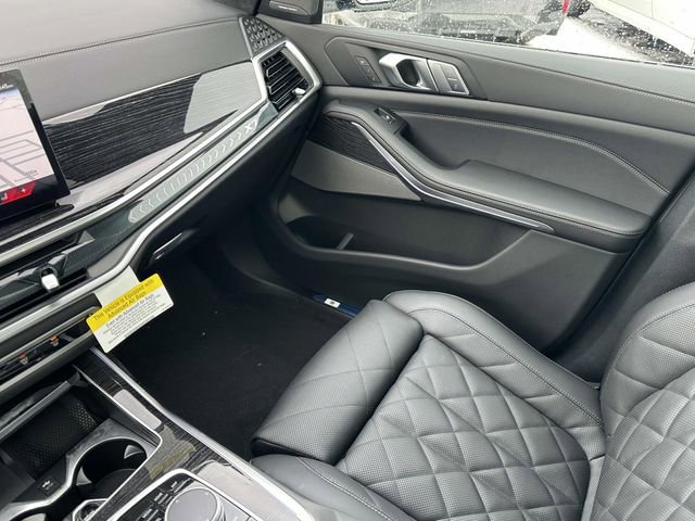 New 2026 BMW X7 xDrive40i w/ M Sport Package image 18