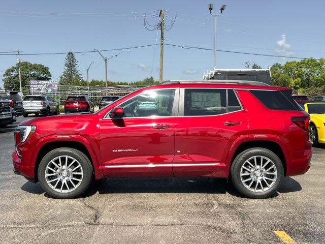 New 2026 GMC Terrain Denali w/ LPO, Black Badging Package AWD/4WD image 7